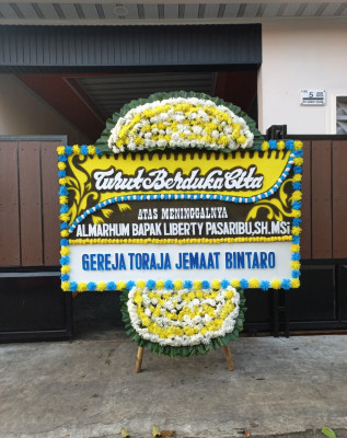 Papan Bunga Duka di Tanjung Muda