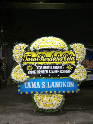 Papan Bunga Duka di Tanjung Muda